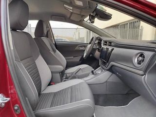 Toyota Auris 140H Hybrid Active 100 kW (136 CV)