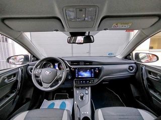 Toyota Auris 140H Hybrid Active 100 kW (136 CV)