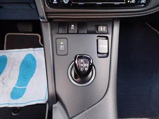 Toyota Auris 140H Hybrid Active 100 kW (136 CV)
