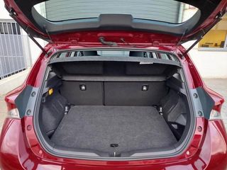 Toyota Auris 140H Hybrid Active 100 kW (136 CV)