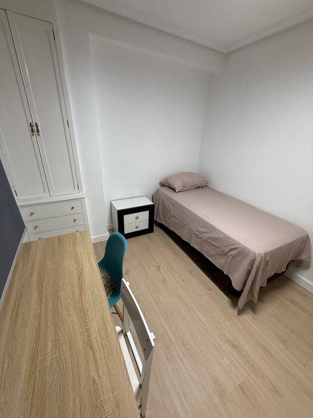 2 Mesitas de noche modernas