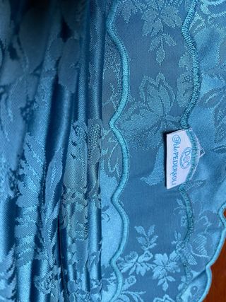 Tovaglia rotonda blu con motivo floreale