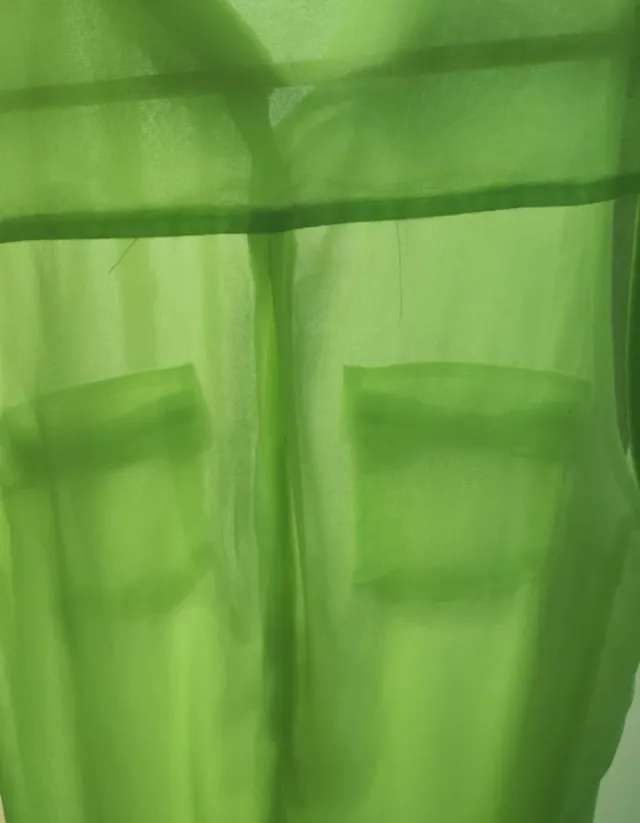 Blusa sin mangas verde neón