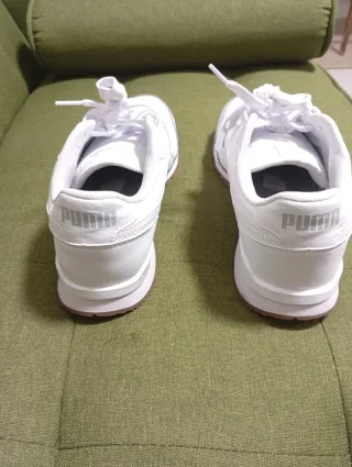 Zapatillas Puma Blancas Nuevas

