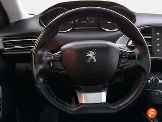 Peugeot 308 5p Allure 1.2 PureTech 96KW (130CV) S&S
