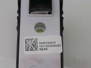 MANDO ELEVALUNAS DELANTERO DERECHO HYUNDAI I30 (2)