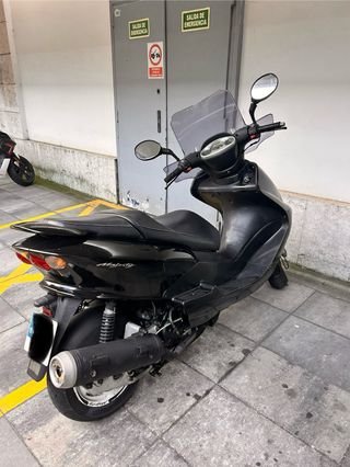 Yamaha Majesty 125cc Negra