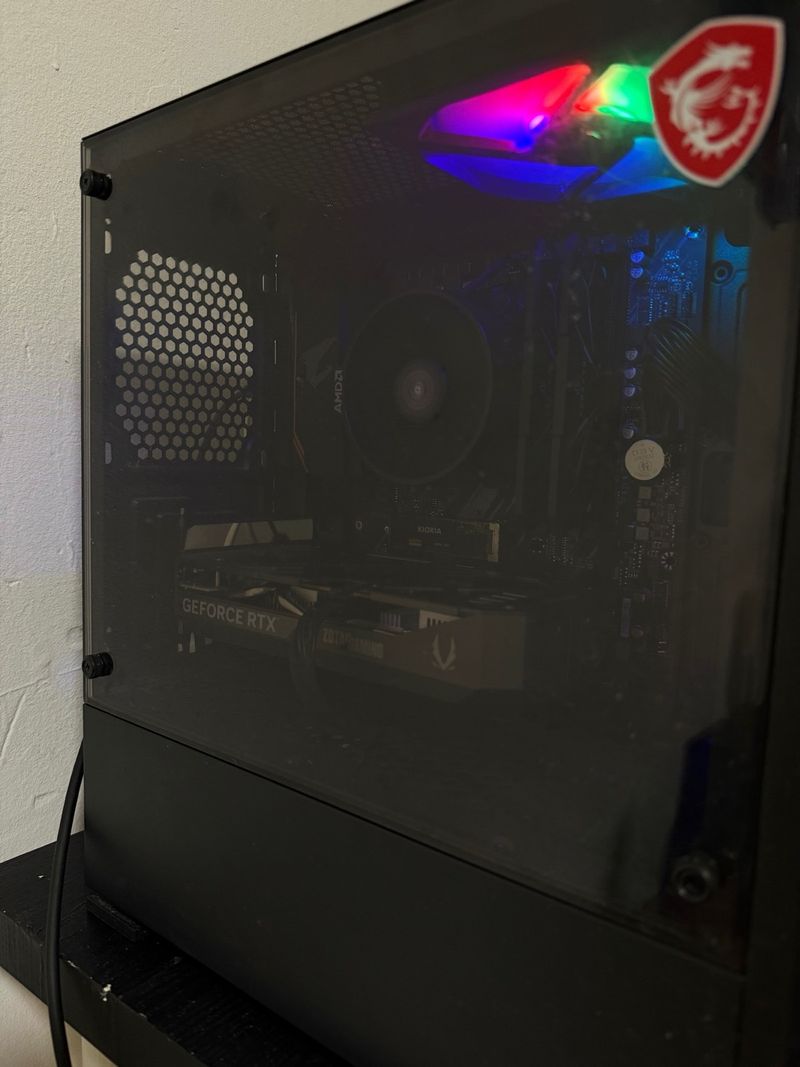 PC Gaming Ryzen 5 + RTX 5050