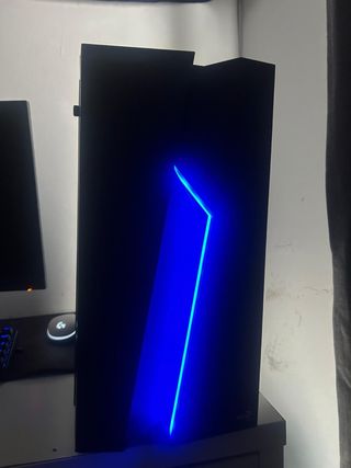 PC Gaming Negro con Luces LED 