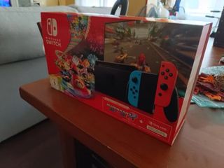 Nintendo switch v2 con pokemon purpura