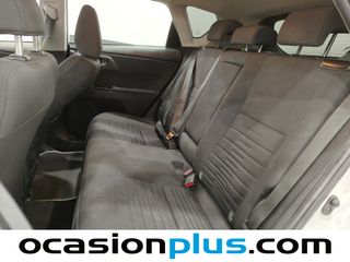 Toyota Auris 1.8 Hybrid Active 100 kW (136 CV)