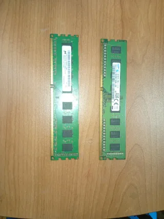 2x 4GB DDR3 RAM Kingston Samsung