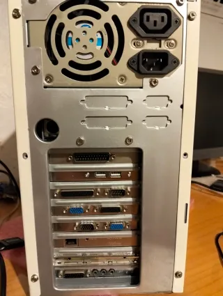 PC Torre Pentium 3DFX 