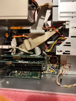 PC Torre Pentium 3DFX 