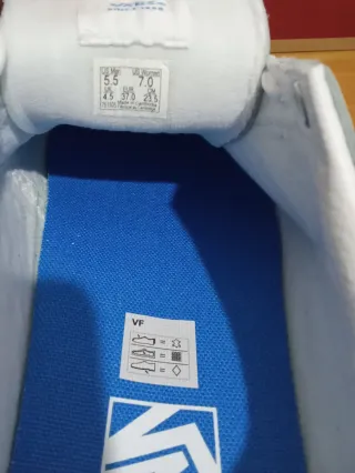 Zapatillas Vans Sport Low Blancas y Azules