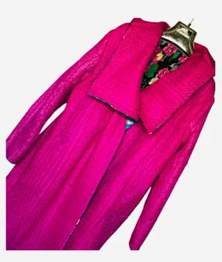 Abrigo oversize reversible estampado floral