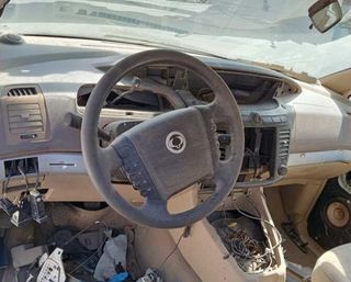 Refuerzo paragolpes del ssangyong rodius 469426