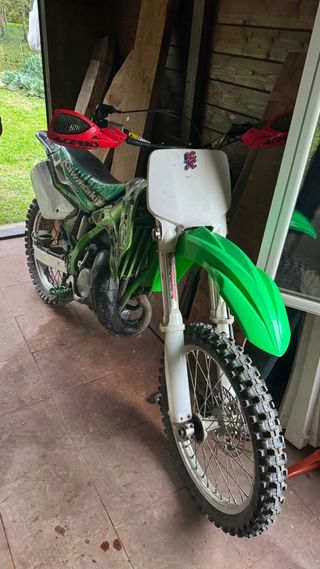 Kawasaki KX 125cc 2T40cv