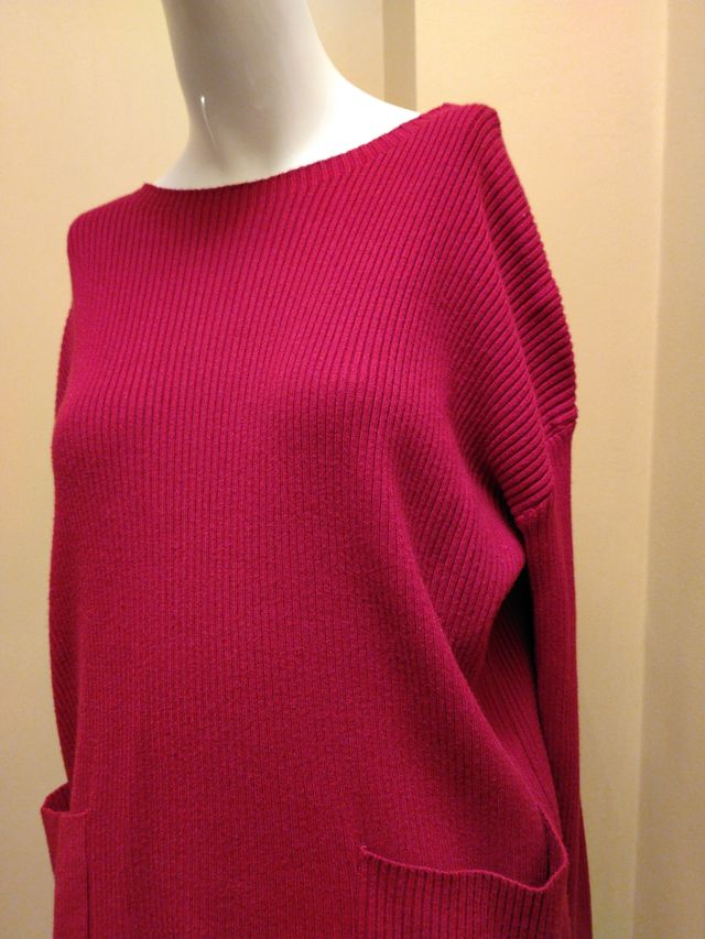 Jersey rojo talla 42-46 con bolsillos