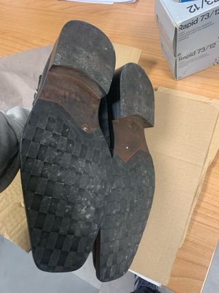 Stivaletti uomo neri con fibbia