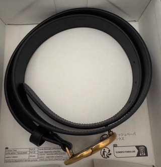 Cinturón Gucci Negro Hebilla Dorada GG