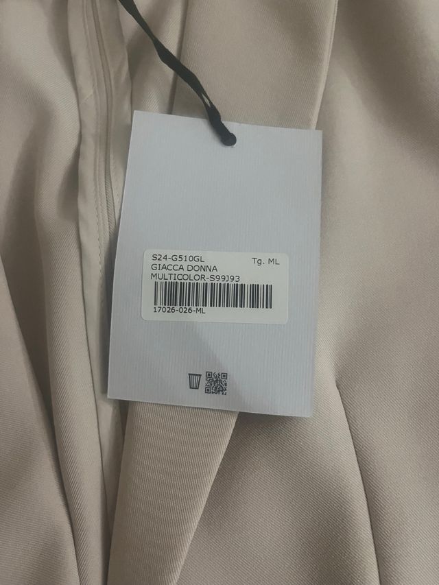 Giacca elegante beige
taglia M/L