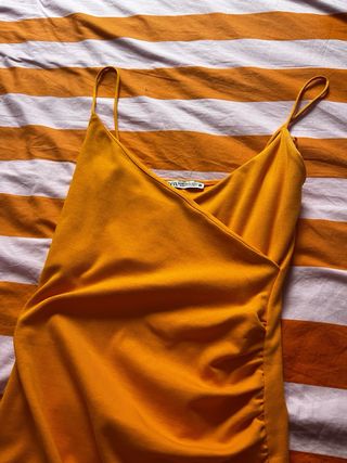 Vestido Naranja Zara