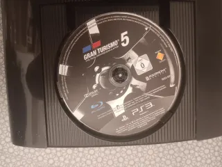 Consola PS3 + PS2, 4 mandos y 6 juegos