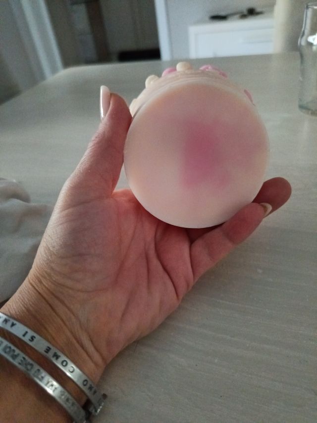 Candela fatta a mano a forma di cestino con orsett