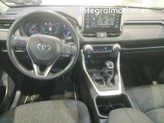 Toyota Rav4 2.5l 220H Style