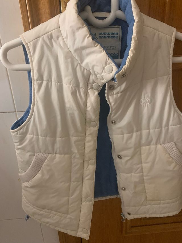 Chaleco DUCKWEAR GARMENT blanco y azul