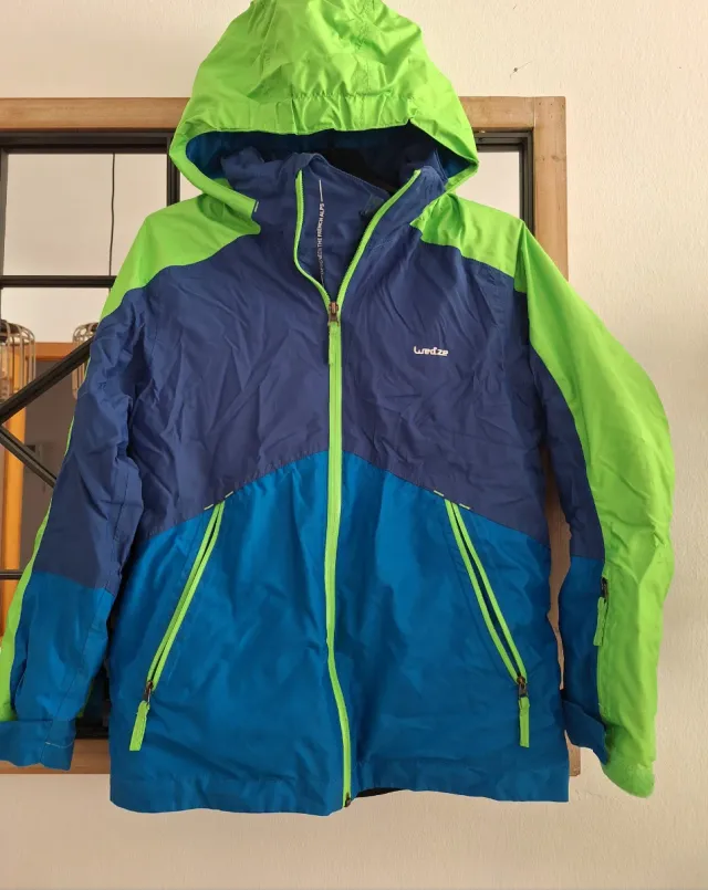 Chaqueta Decathlon niño verde y azul