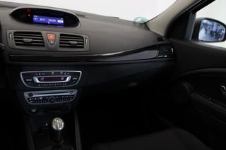 Renault Mégane MEGANE 1.6 16V 110 SPORT TOURER EMOTION 5P