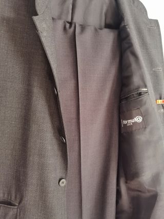 Traje de hombre con cuello mao