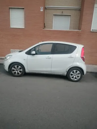 Opel Agila 2010 PEGATINA C