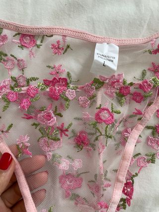 Conjunto lencería encaje floral rosa