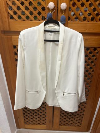 Blazer blanco Primark talla 40