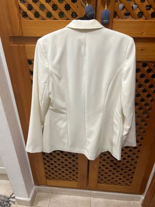Blazer blanco Primark talla 40