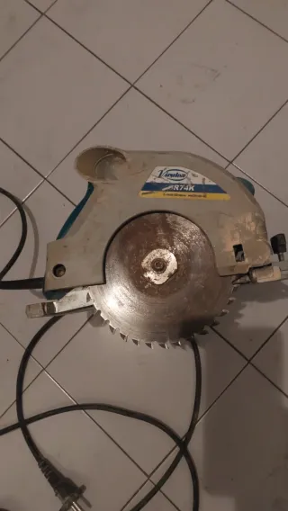 Sierra circular Virutex R74K