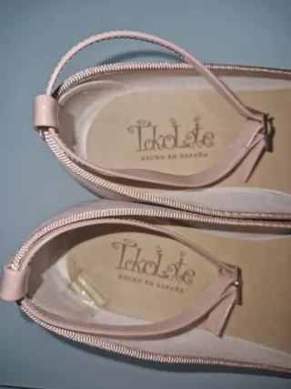 Zapatos niña Tkdlete beige/rosa