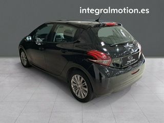Peugeot 208 5P Signature 1.2L PureTech 60KW (82CV)