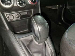 Peugeot 208 5P Signature 1.2L PureTech 60KW (82CV)