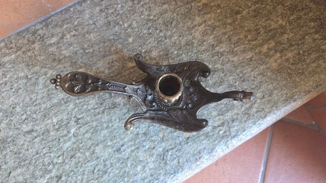 Portacandele in bronzo decorato