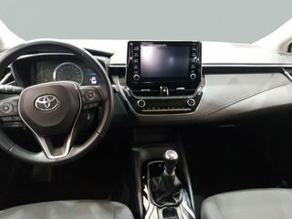Toyota Corolla Sedán  125H Active Tech 