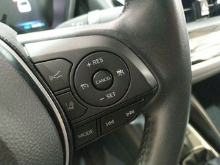 Toyota Corolla Sedán  125H Active Tech 