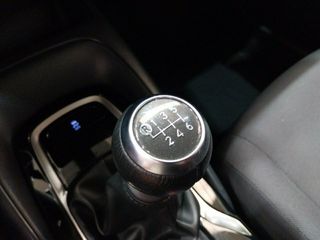 Toyota Corolla Sedán  125H Active Tech 