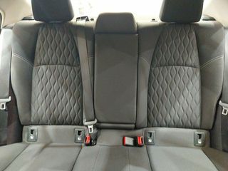 Toyota Corolla Sedán  125H Active Tech 