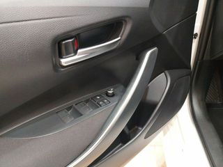 Toyota Corolla Sedán  125H Active Tech 