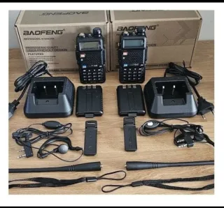 2 Radios Baofeng Walkie Talkie + Accesorios