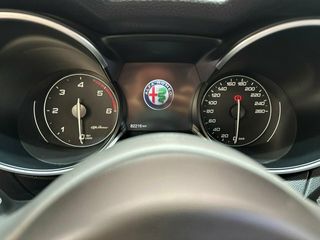 Alfa Romeo Stelvio 2.2 Diésel 118kW (160CV) Super RWD